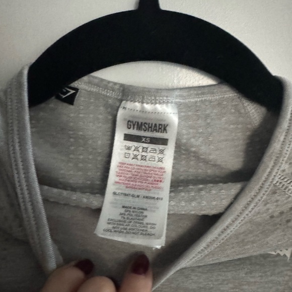 GYMSHARK CROPPED LONG SLEEVE XS - Picture 2 of 2